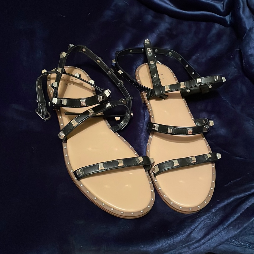Target strapy sandals